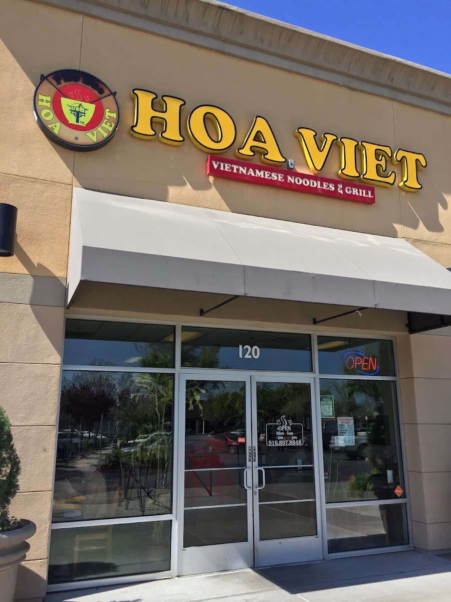 Hoa Viet Vietnamese Noodles & Grill